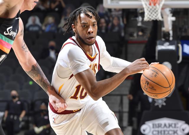 队中起到了 队中起到了